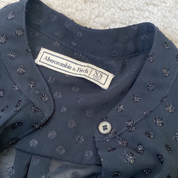 Abercrombie & Fitch Black Button Top XS - Picture 3 of 3